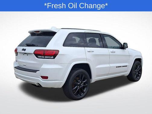2022 Jeep Grand Cherokee Laredo