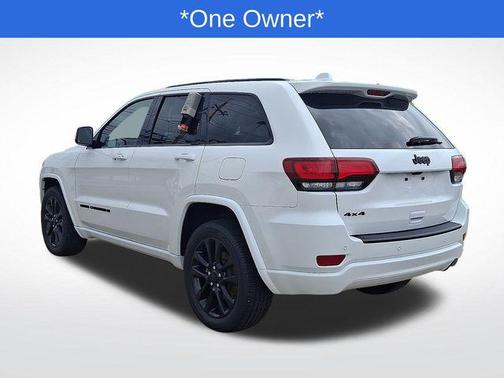 2022 Jeep Grand Cherokee Laredo