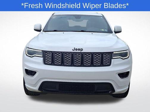2022 Jeep Grand Cherokee Laredo