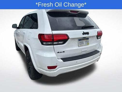 2022 Jeep Grand Cherokee Laredo