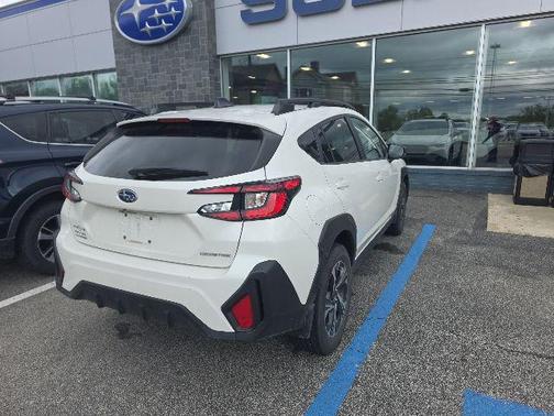 Crystal White Pearl 2024 Subaru Crosstrek Premium