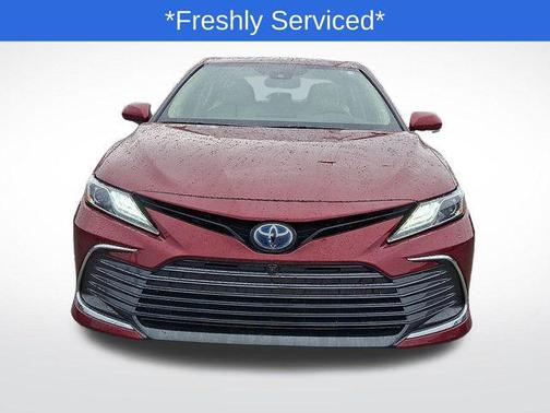 2022 Toyota Camry Hybrid XLE