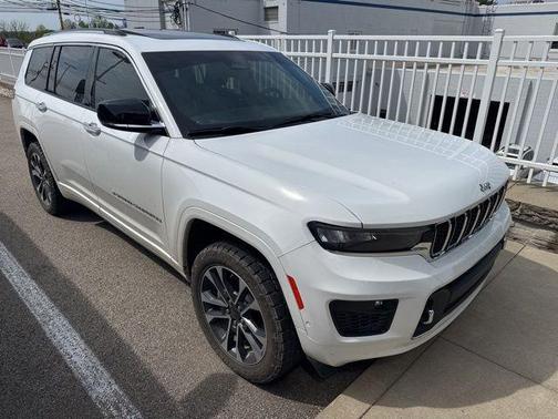Bright White Clearcoat 2021 Jeep Grand Cherokee L Overland