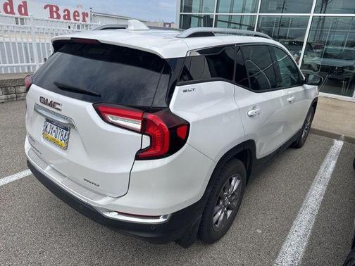 White Frost Tricoat 2022 GMC Terrain SLT