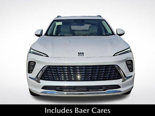 Iridescent White Tricoat 2026 Buick Envision Avenir