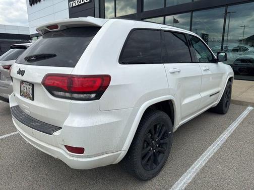 2020 Jeep Grand Cherokee Altitude