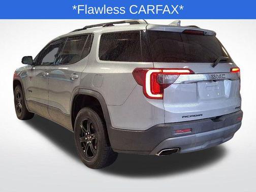 2023 GMC Acadia AWD AT4