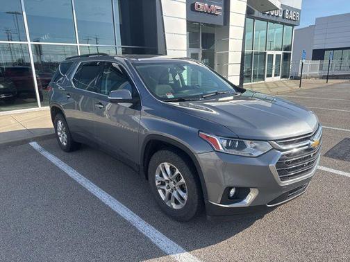 2021 Chevrolet Traverse LT Cloth