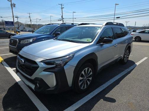 Ice Silver Metallic 2023 Subaru Outback Limited