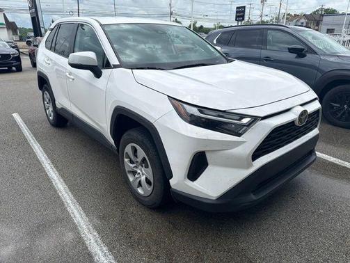 Ice Cap 2023 Toyota RAV4 LE