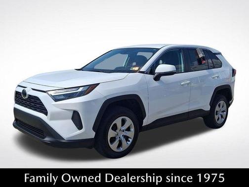 Ice Cap 2023 Toyota RAV4 LE
