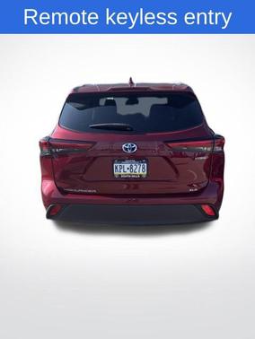 2022 Toyota Highlander Hybrid XLE