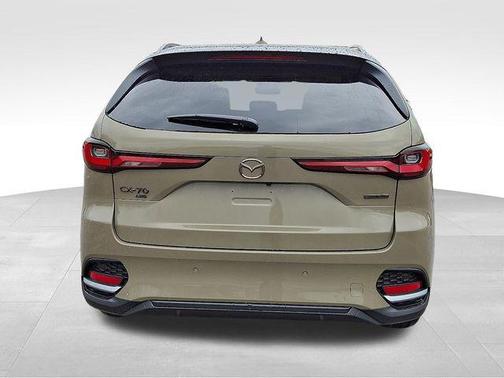 Zircon Sand Metallic 2026 Mazda CX-70 3.3 Turbo Premium