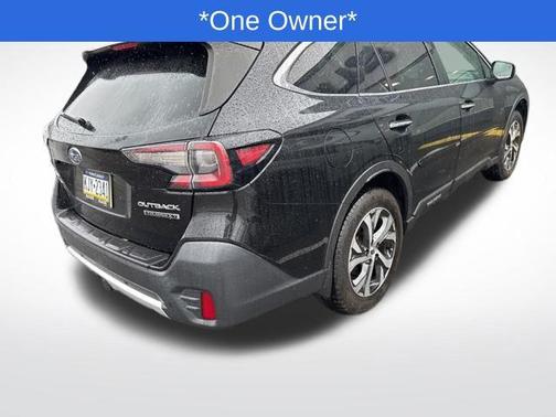 2022 Subaru Outback Touring XT