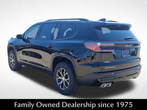 2026 GMC Acadia AWD AT4