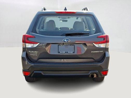Magnetite Gray Metallic 2022 Subaru Forester Base