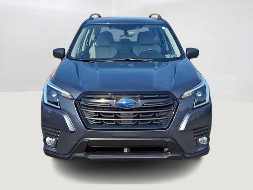 Magnetite Gray Metallic 2022 Subaru Forester Base