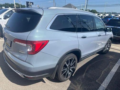 Blue 2022 Honda Pilot Elite