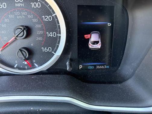 Blizzard Pearl 2020 Toyota Corolla SE