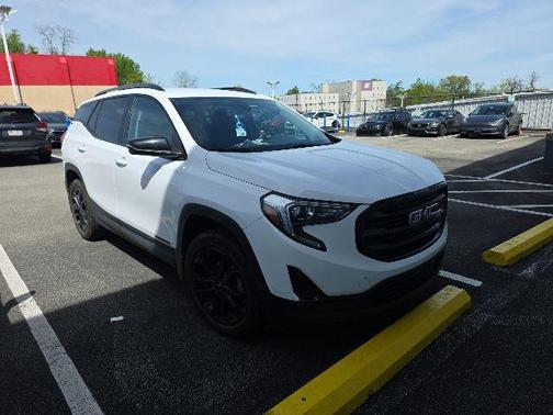 Summit White 2021 GMC Terrain SLE