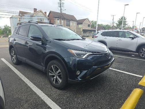 Aqua 2017 Toyota RAV4 XLE