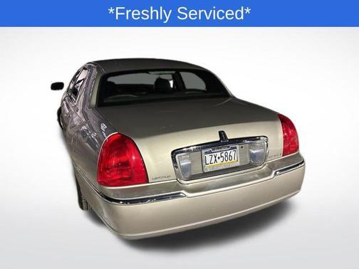 2007 Lincoln Town Car Signature