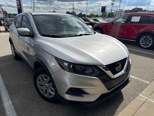 Brilliant Silver Metallic 2020 Nissan Rogue Sport S