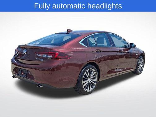 2018 Buick Regal Sportback Essence
