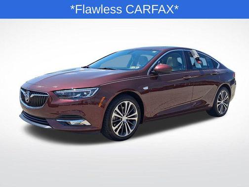 2018 Buick Regal Sportback Essence