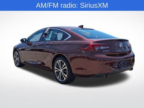 2018 Buick Regal Sportback Essence