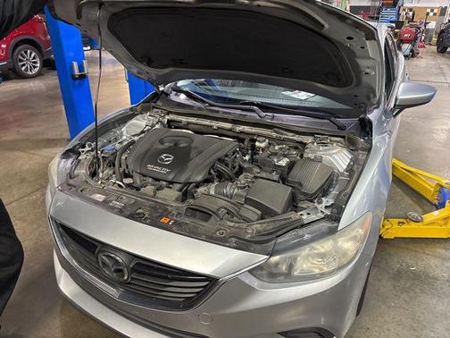 2016 Mazda Mazda6 i Sport