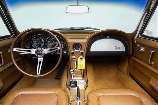 Marlboro Maroon 1967 Chevrolet Corvette Base