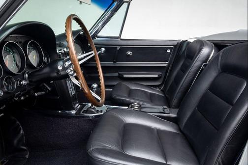 Silver Pearl 1965 Chevrolet Corvette Base