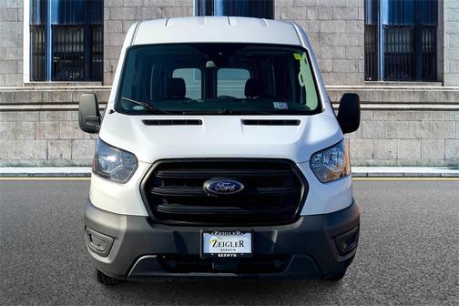 Photo 3 of 29 of 2020 Ford Transit-250 Base