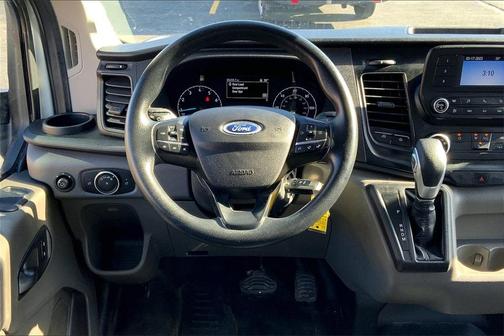 Photo 5 of 29 of 2020 Ford Transit-250 Base