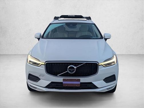 2021 Volvo XC60 T6 Momentum
