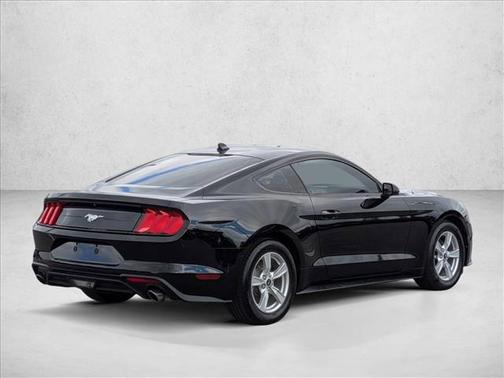 2022 Ford Mustang EcoBoost