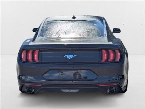 2022 Ford Mustang EcoBoost
