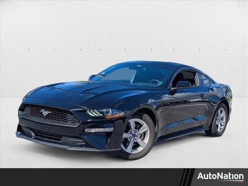 2022 Ford Mustang EcoBoost