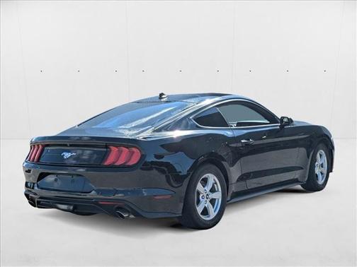 2022 Ford Mustang EcoBoost