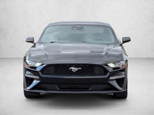 2022 Ford Mustang EcoBoost
