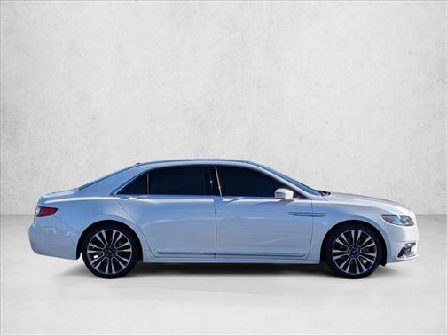 2017 Lincoln Continental Select