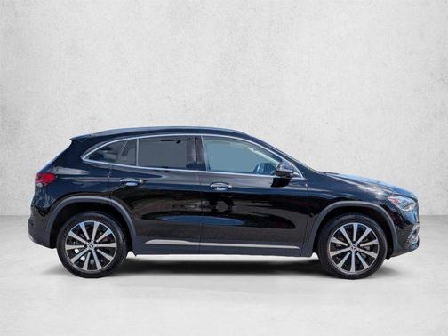 Black 2022 Mercedes-Benz GLA 250 Base