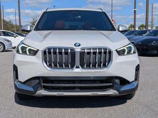 Mineral White Metallic 2023 BMW X1 xDrive28i