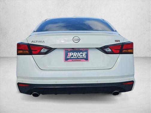 Pearl White Tricoat 2024 Nissan Altima SR FWD