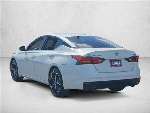 Pearl White Tricoat 2024 Nissan Altima SR FWD