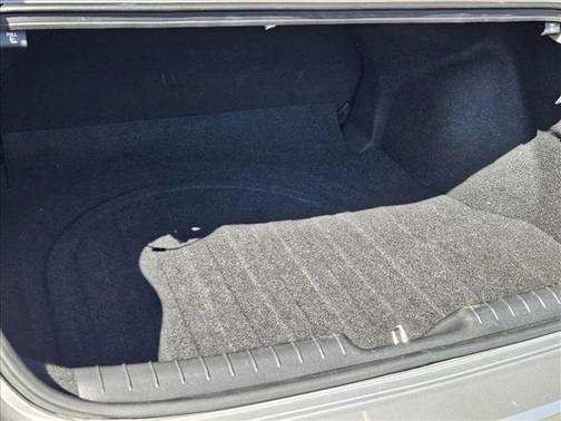 Shimmering Silver Pearl 2021 Hyundai ELANTRA SEL