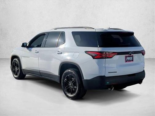 Summit White 2023 Chevrolet Traverse LT Cloth