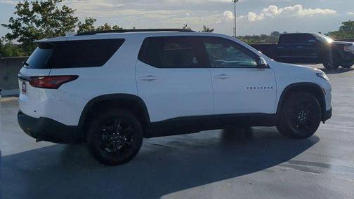 Summit White 2023 Chevrolet Traverse LT Cloth