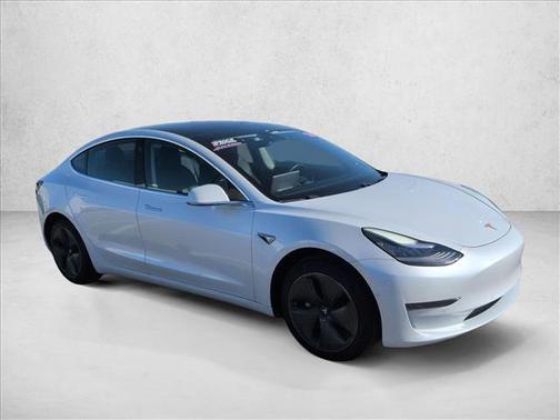 2020 Tesla Model 3 Standard Range Plus